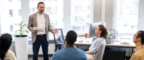  Leadership Training & Team Development